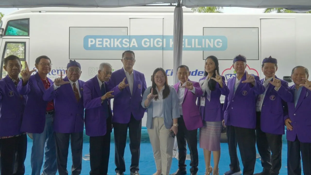 Lion Wings Luncurkan Bus Periksa Gigi Keliling di Surabaya