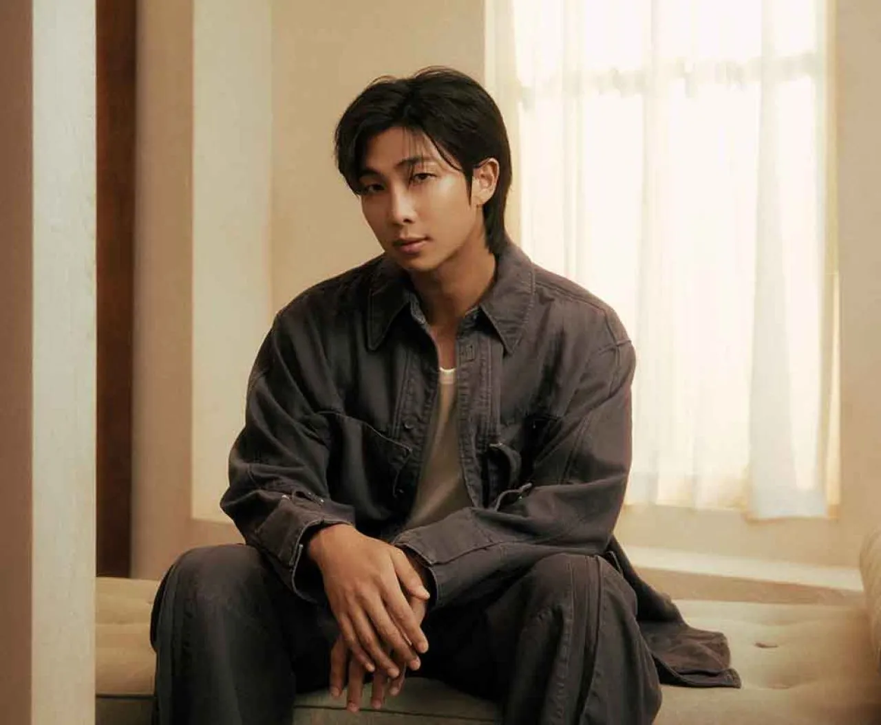 RM BTS Comeback! Jadi Ambassador Samsung Art TV