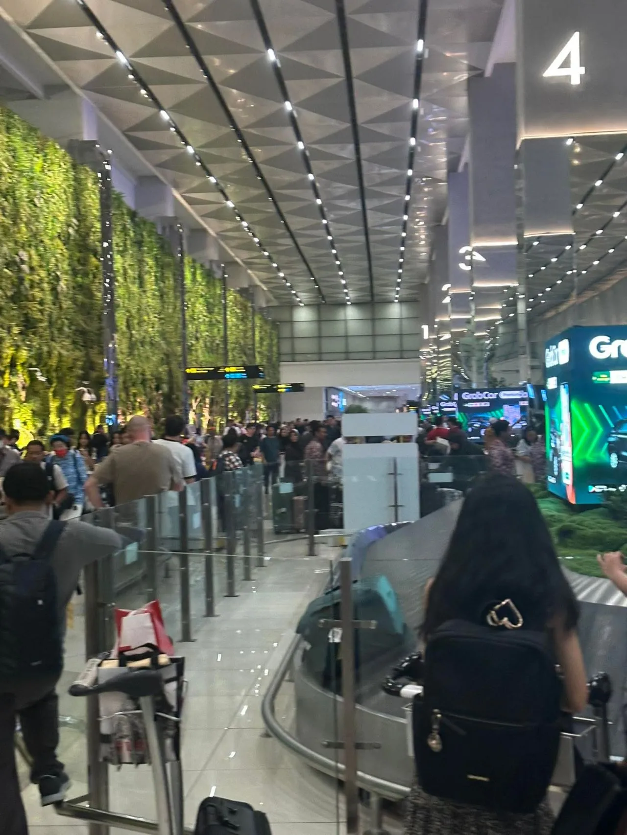 Terminal 3 Bandara Soekarno-Hatta: Wajah Memalukan dari Negara Besar
