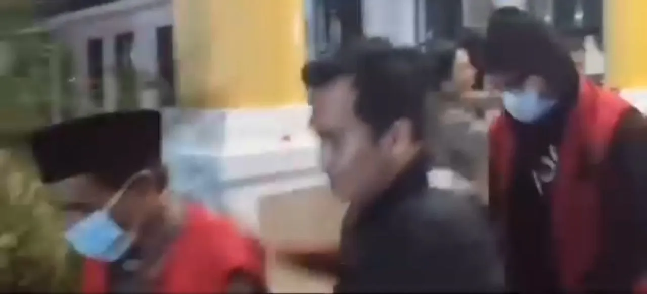 Ketua BPD Desa Roomo Gresik Dituntut 4 Tahun Penjara di Kasus CSR Beras PT Smelting