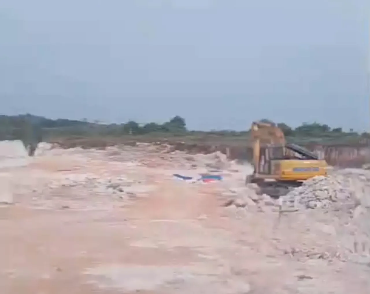 Aktivitas Tambang Galian C di Kecamatan Panceng Kembali Beroperasi