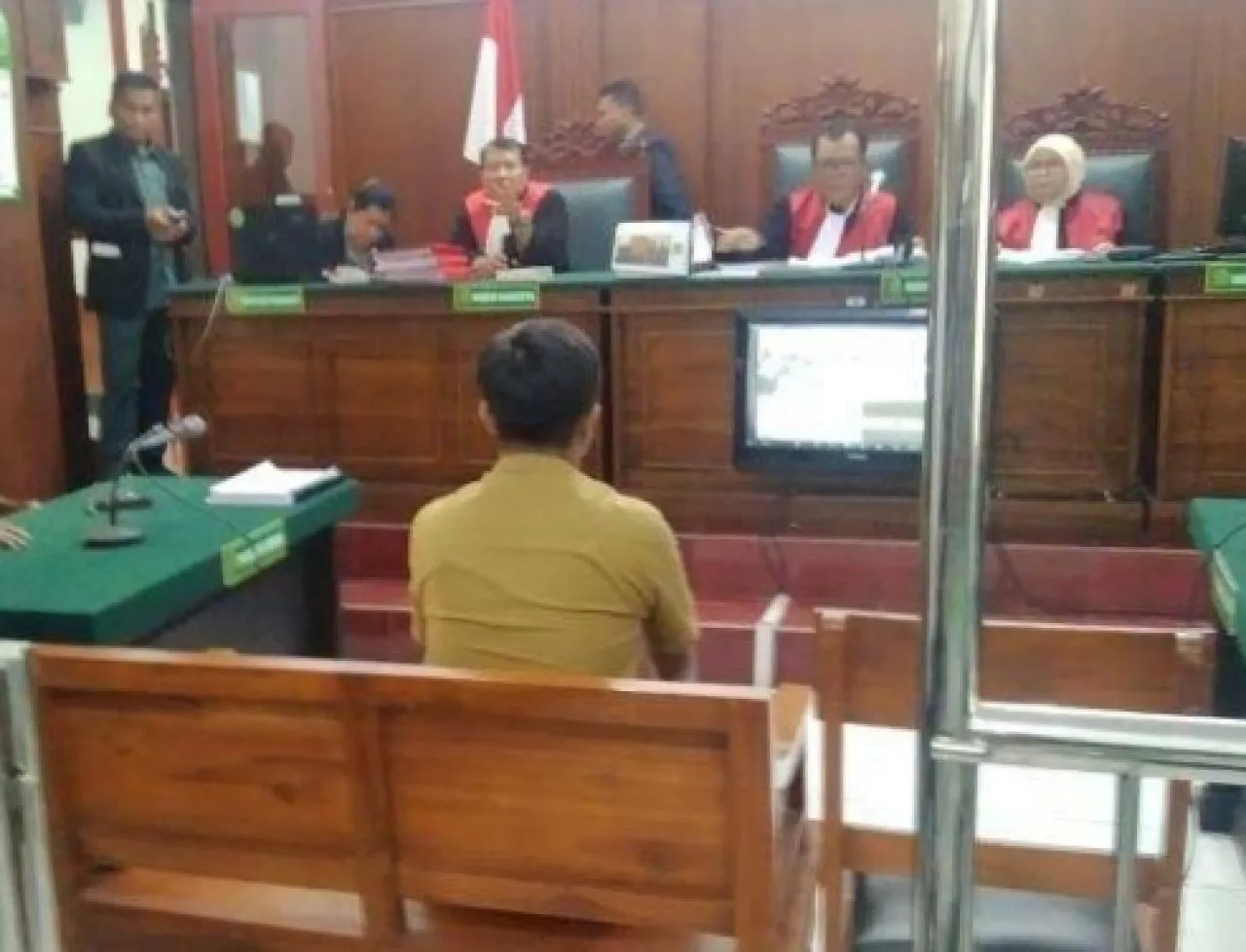 Terbukti Gerayangi Kemaluan Adik Pacarnya, Oknum Polresta Sidoarjo Dipenjara 5 Bulan