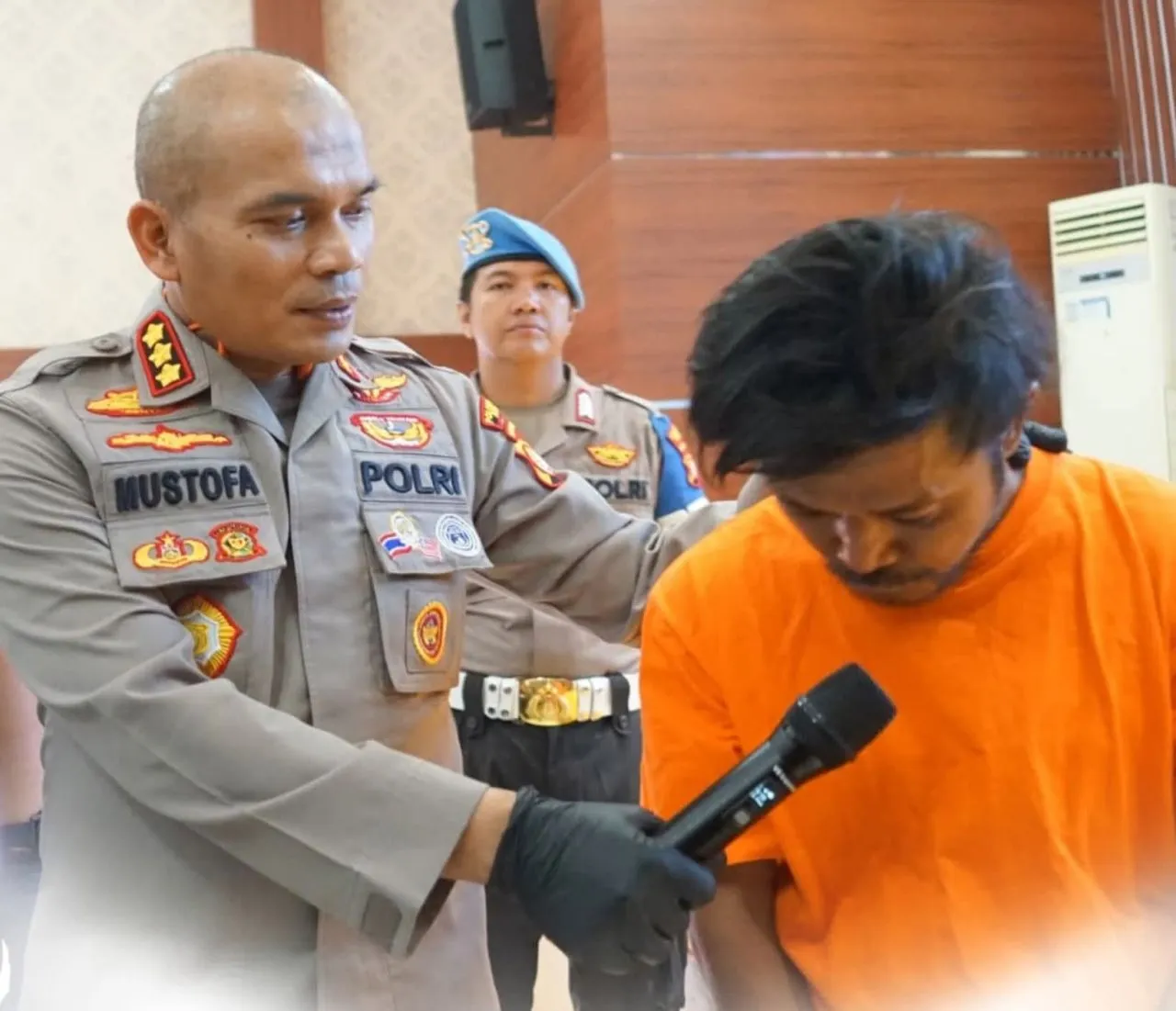Bejat, Pria di Bekasi Cabuli Anak Tirinya