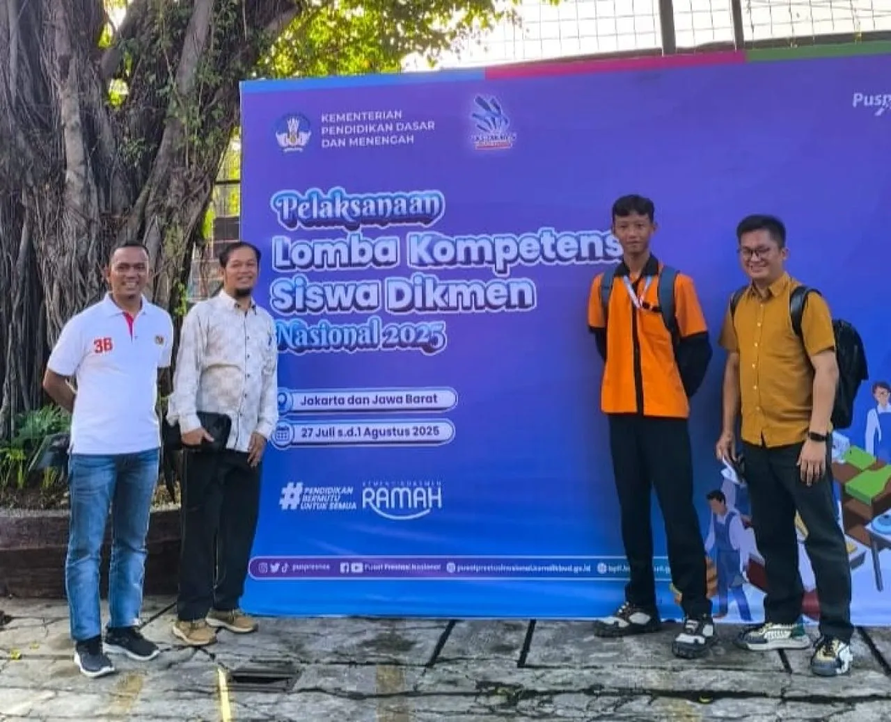 Siswa SMKN 1 Pangkalan Kerinci Ikut Lomba LKS Tingkat Nasional di Jakarta