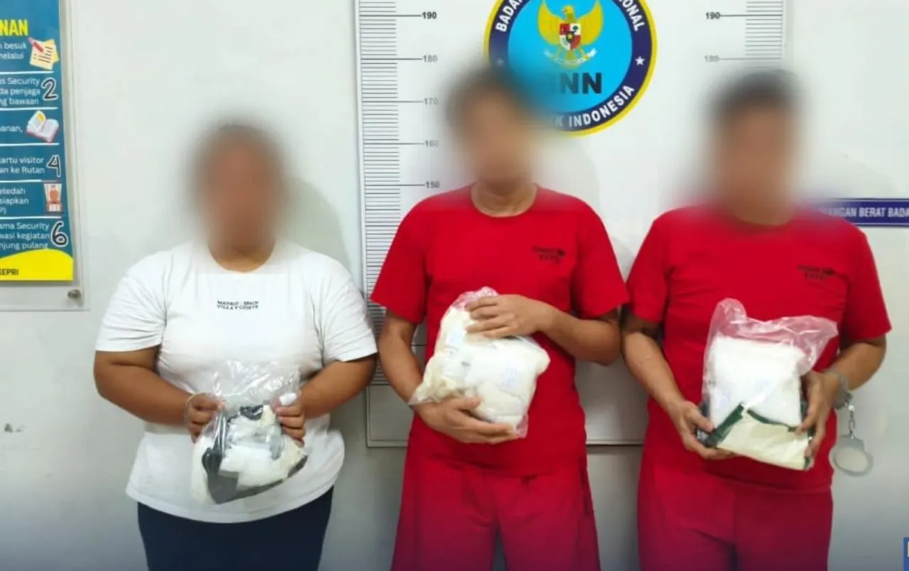 Tiga WNA Selundupkan Sabu di Bandara Tanjungpinang