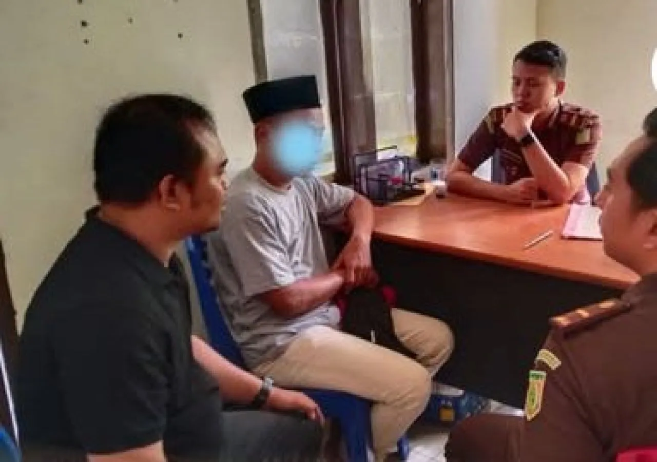 Polres Banggai Kepulauan Limpahkan Tersangka Kasus Penipuan ke Kejaksaan