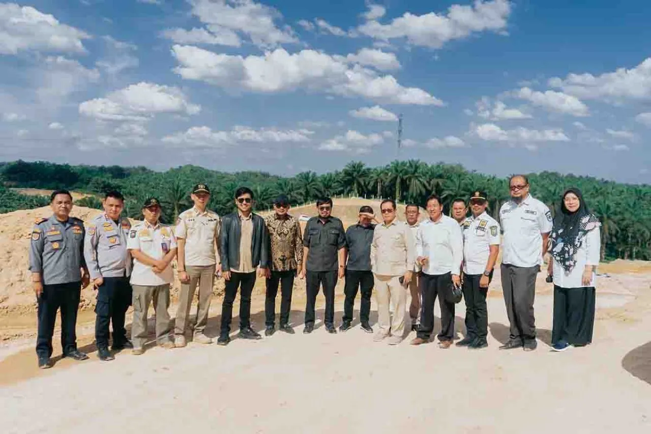 Komisi III DPRD Riau Tinjau Lokasi Galian C di Kelurahan Palas