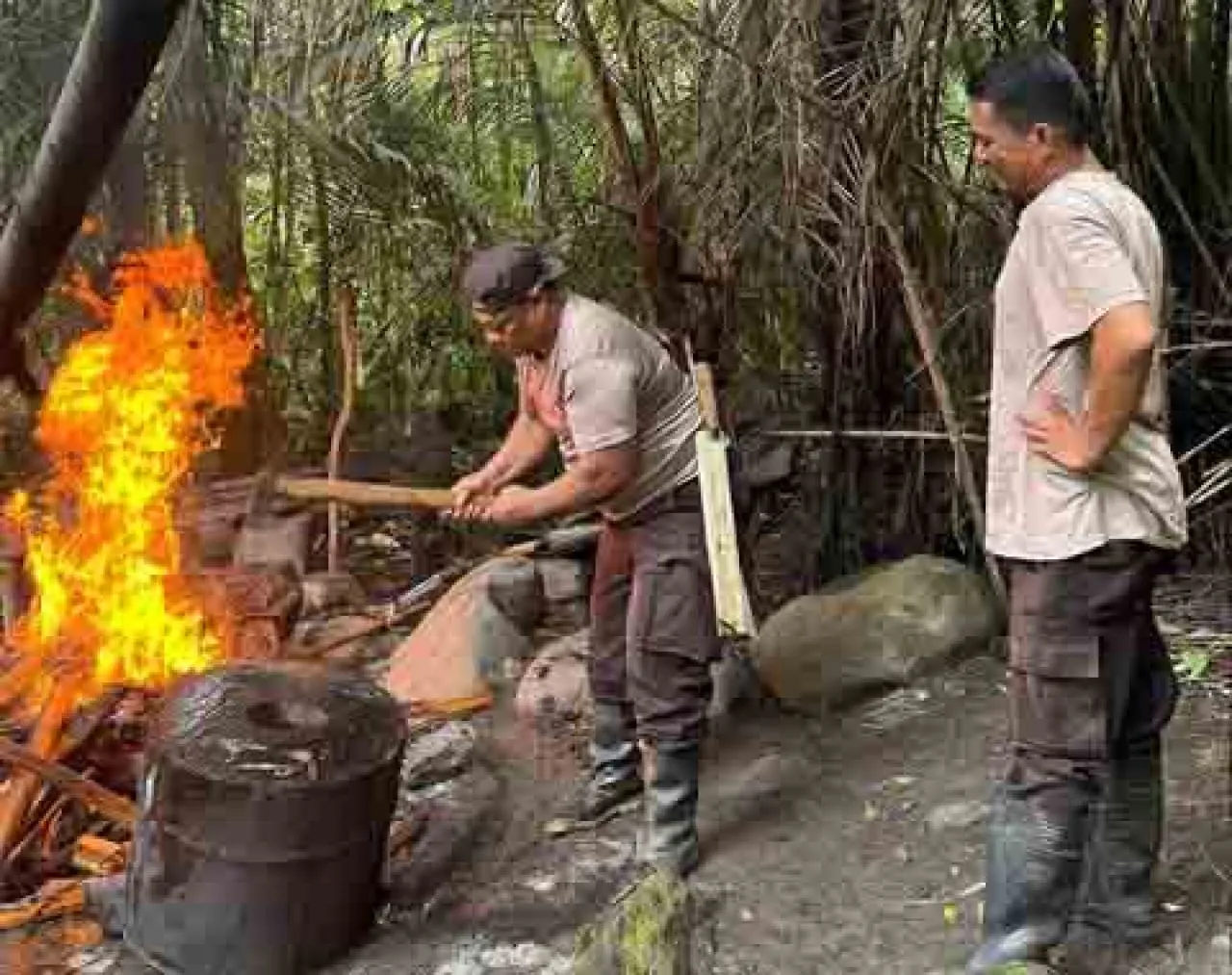 Polsek Pulau Bacan Razia Tempat Penyulingan Bahan Baku Miras