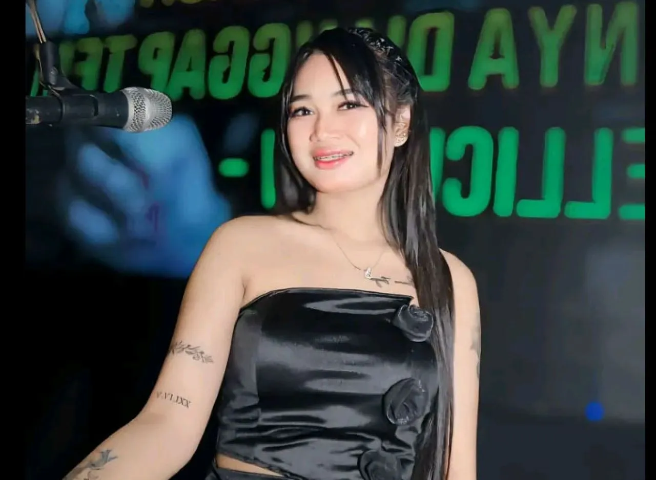 DJ Divanna, Disc Jockey yang Kerap ”Membius” Pengunjung di Setiap Performanya