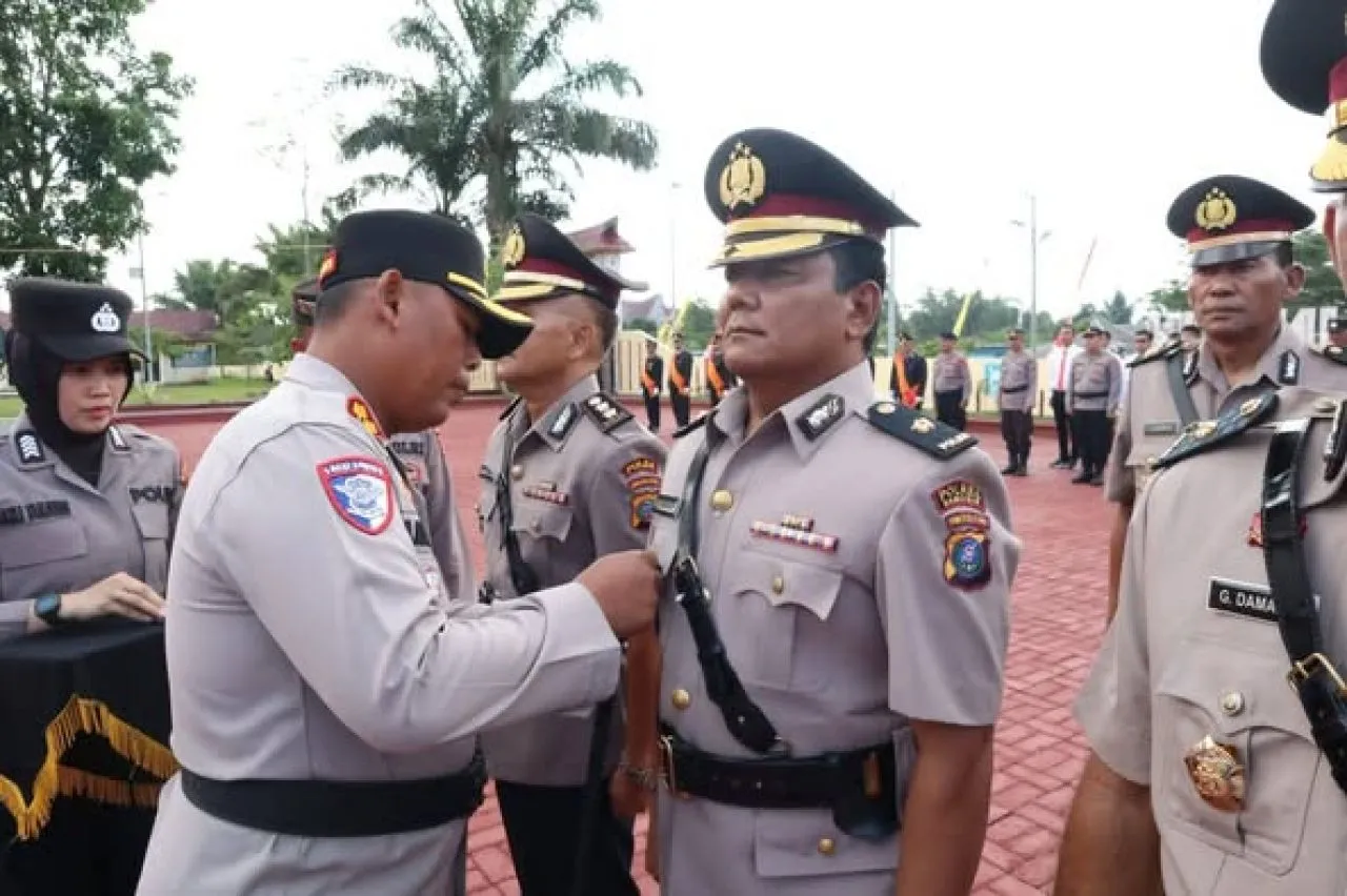 Serah Terima Jabatan Strategis 8 Pejabat di Polres Simalungun