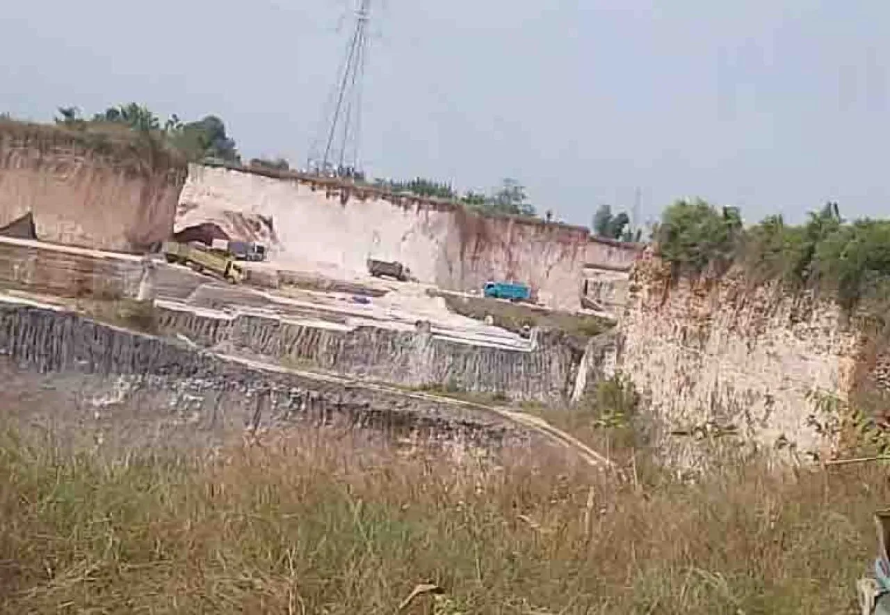 Dilema Tambang Tanpa IUP OP di Gresik, Dari Kerusakan Lingkungan dan Tersendatnya PAD