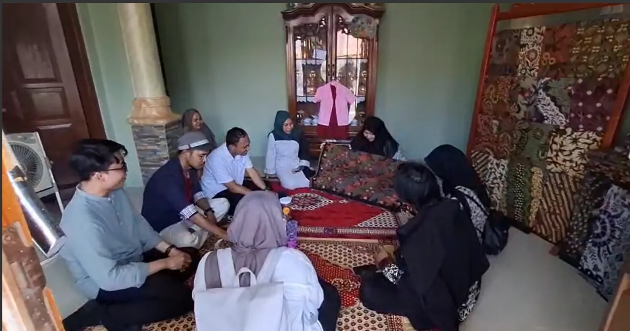 UNESA Terapkan Teknologi Ramah Lingkungan untuk UMKM Batik di Tanjung Bumi