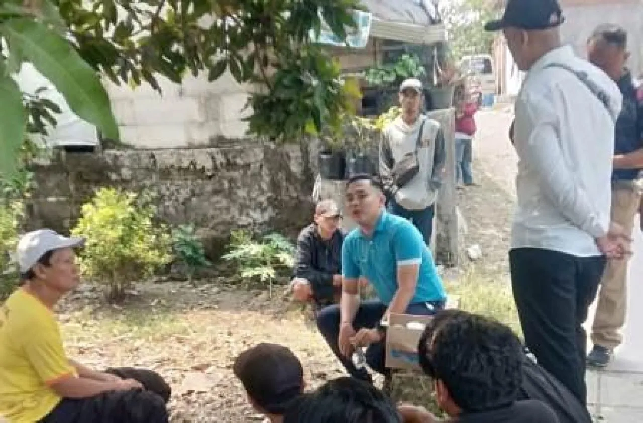PT Dayasa Aria Prima Lobi Warga Dusun Semambung untuk Buka Jalan