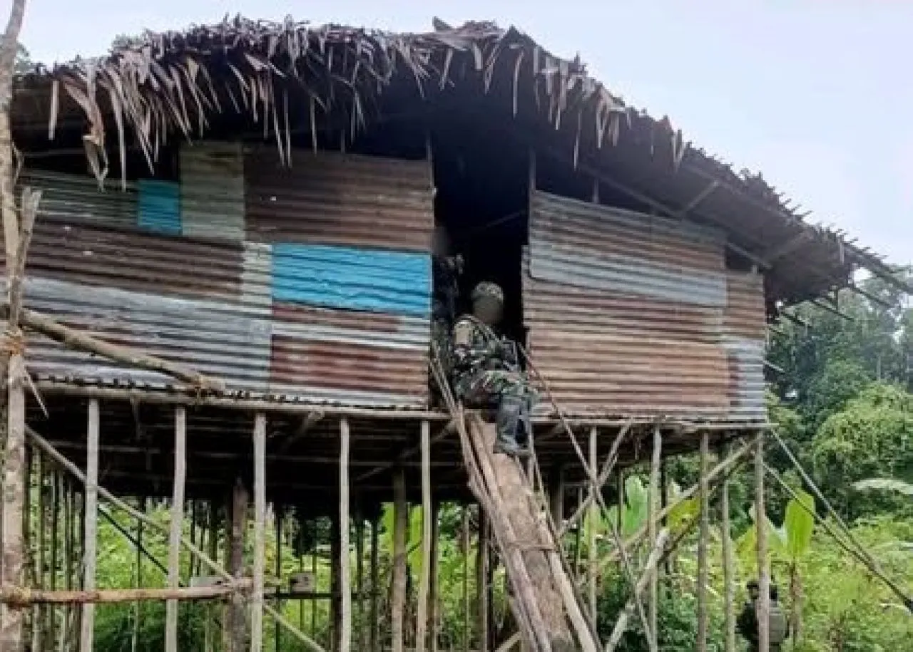 Marinir Rebut Markas Separatis Organisasi Papua Merdeka di Muara Oasin