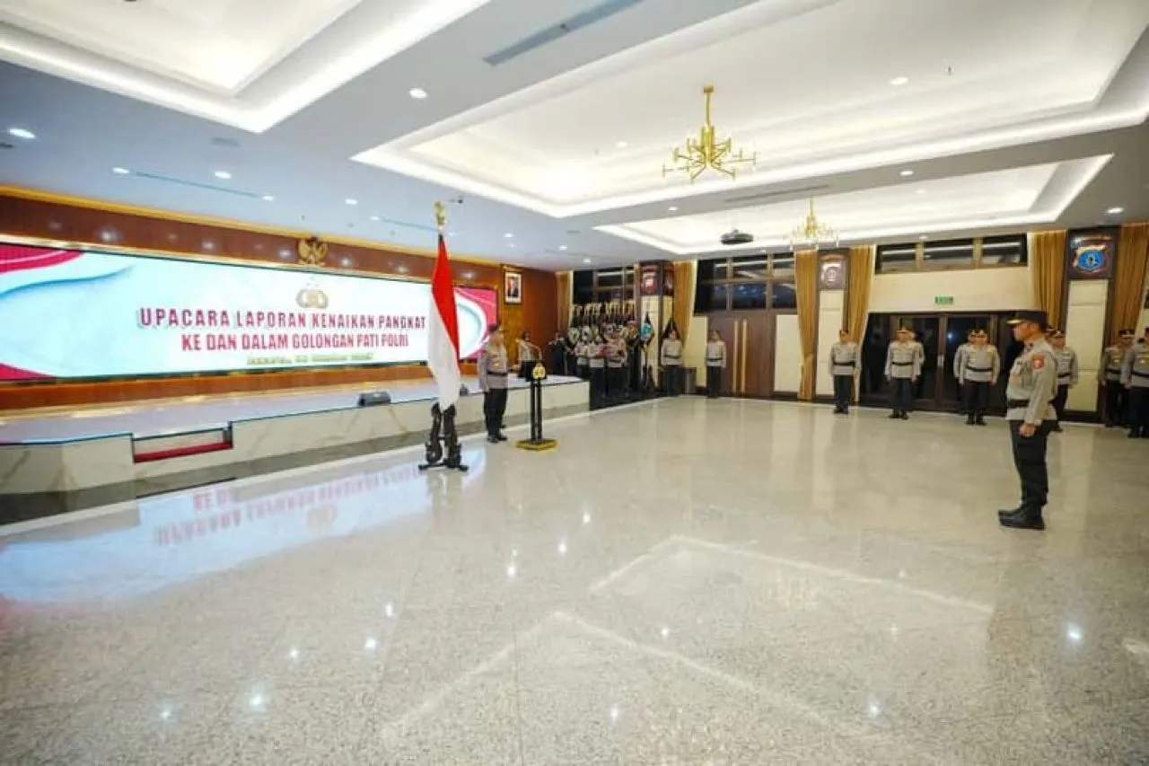 27 Perwira Tinggi Polri Naik Pangkat
