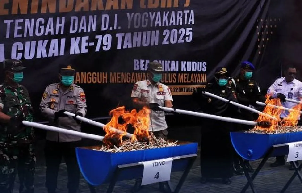 Bea Cukai Kudus Musnahkan Rokok Ilegal Senilai Rp 15 Miliar