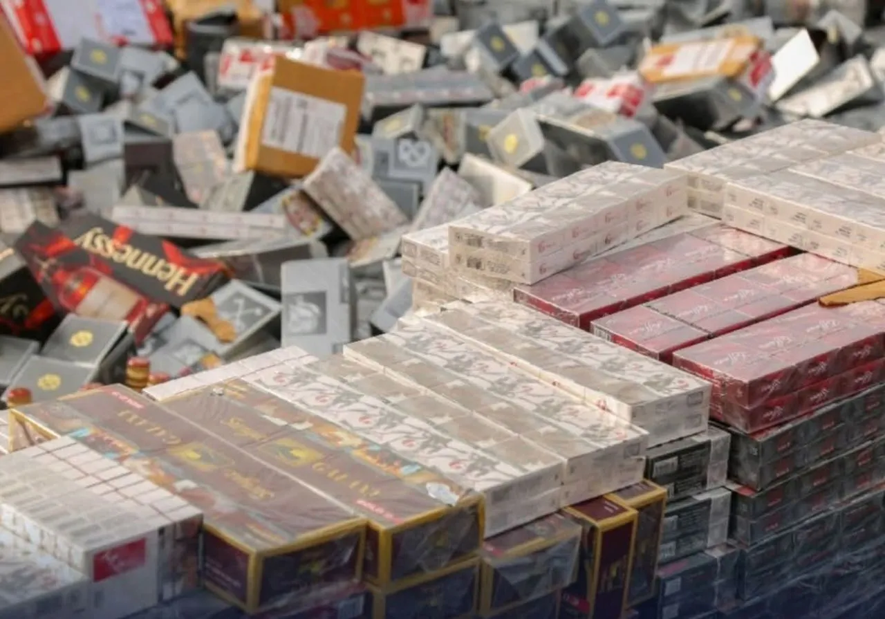 Bea Cukai Bandung Tindak Ratusan Ribu Batang Rokok Ilegal
