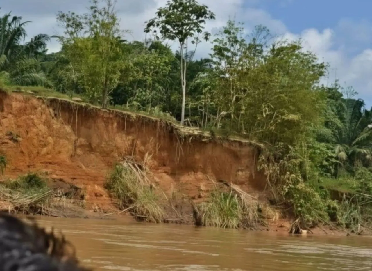 Polsek Bonti Gencarkan Patroli Sungai Sekayam Cegah Tambang Ilegal