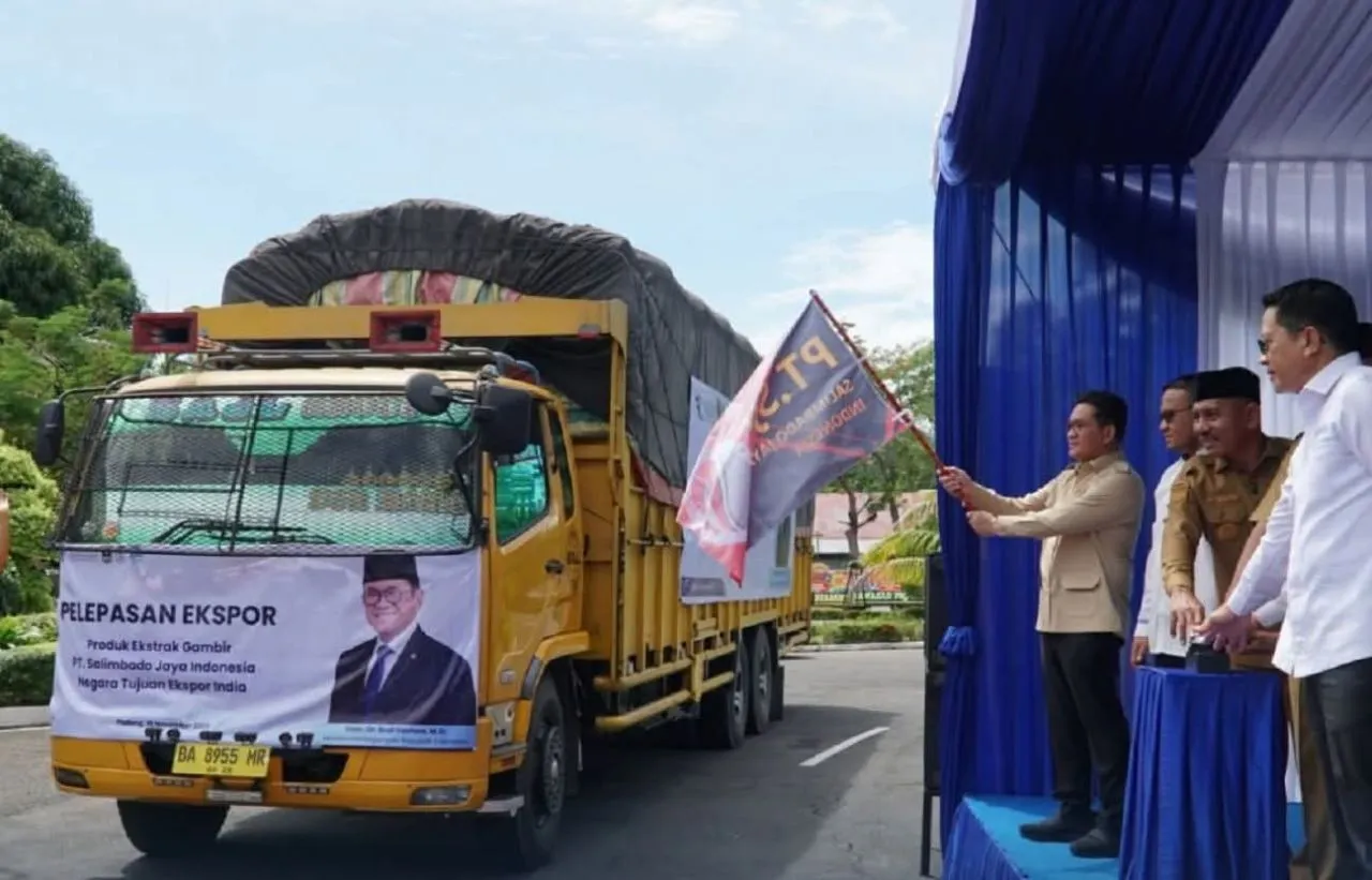 27 Ton Gambir dari Sumatera Barat Diekspor ke India