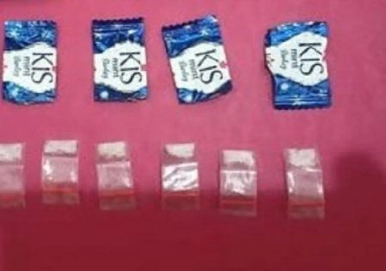 Sabu di Dalam Bungkus Permen di Driyorejo Gresik
