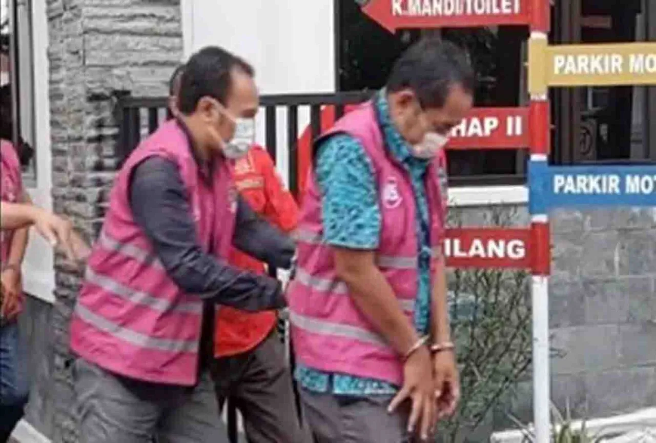 Kejari Sampang Tahan Empat Koruptor Dana PEN dan DID