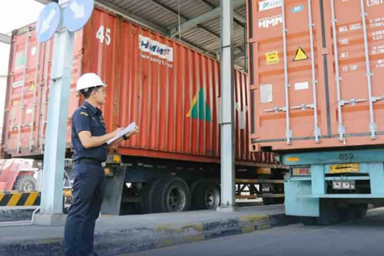 PT Seo Heung Indoraya Menerima Fasilitas Pusat Logistik Berikat