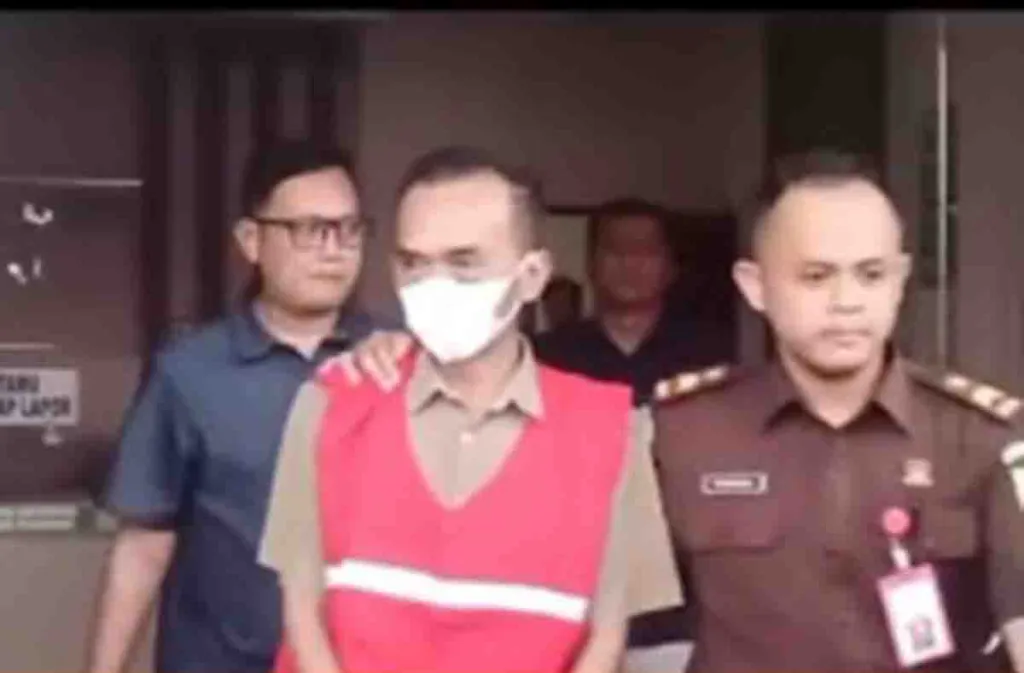Korupsi Dana BOS, Mantan Kepala SMK PGRI 2 Ponorogo Divonis 12 Tahun Bui