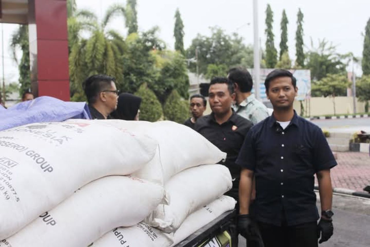 Pupuk bersubsidi yang diamankan Polres Probolinggo