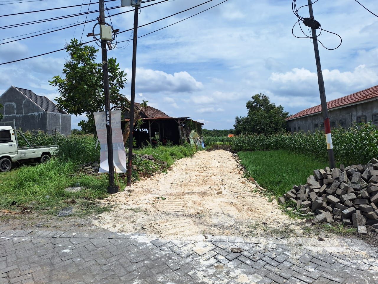 Lahan yang diurug oleh CV Alrisma Raya Properti