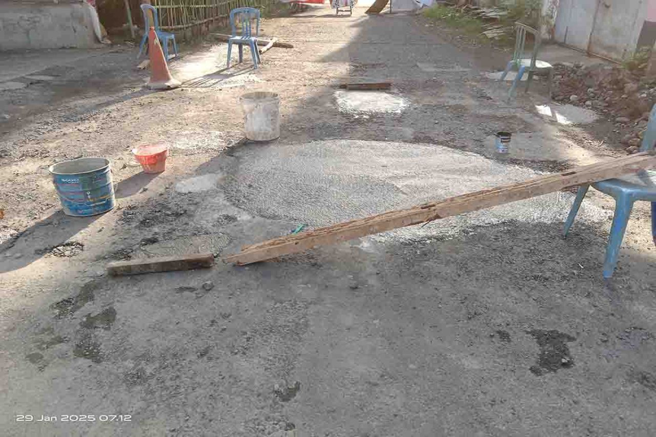 Penambalan jalan Ki Joko Suryo Selatan, Desa Kedungturi