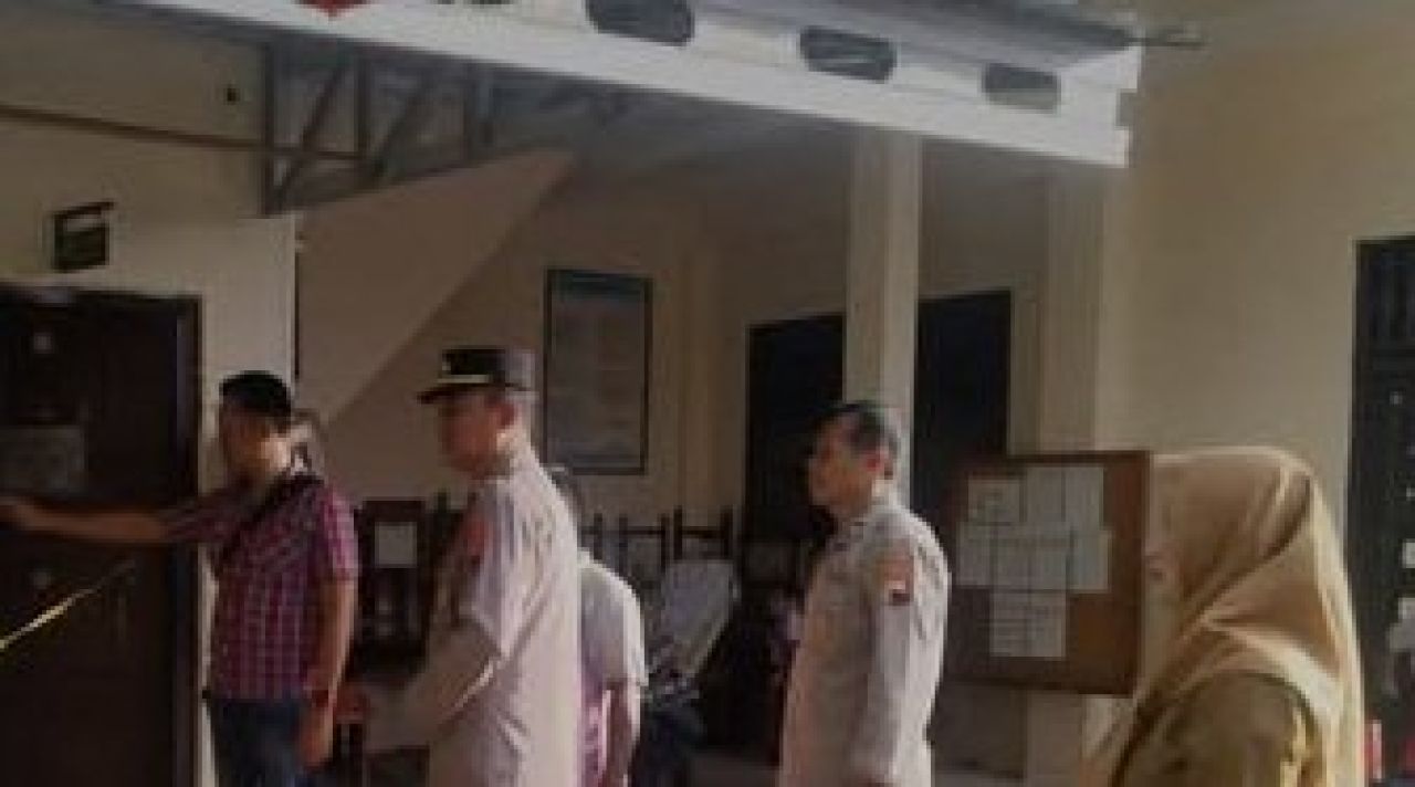 Identifikasi sekolah yang dibakar