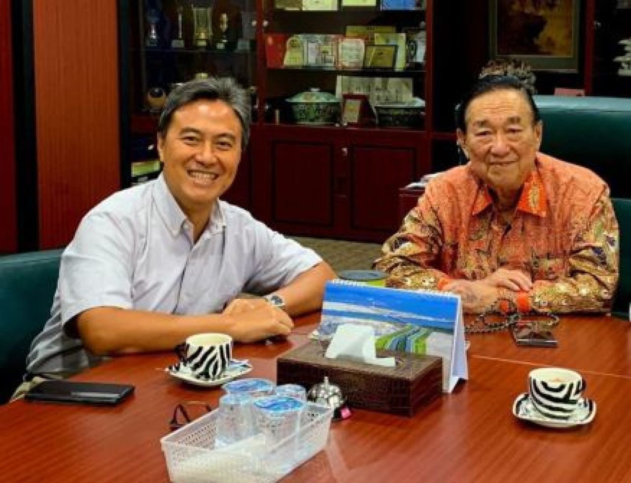 Fauzi Ikhsan dan Soegiarto Adikoesoemo