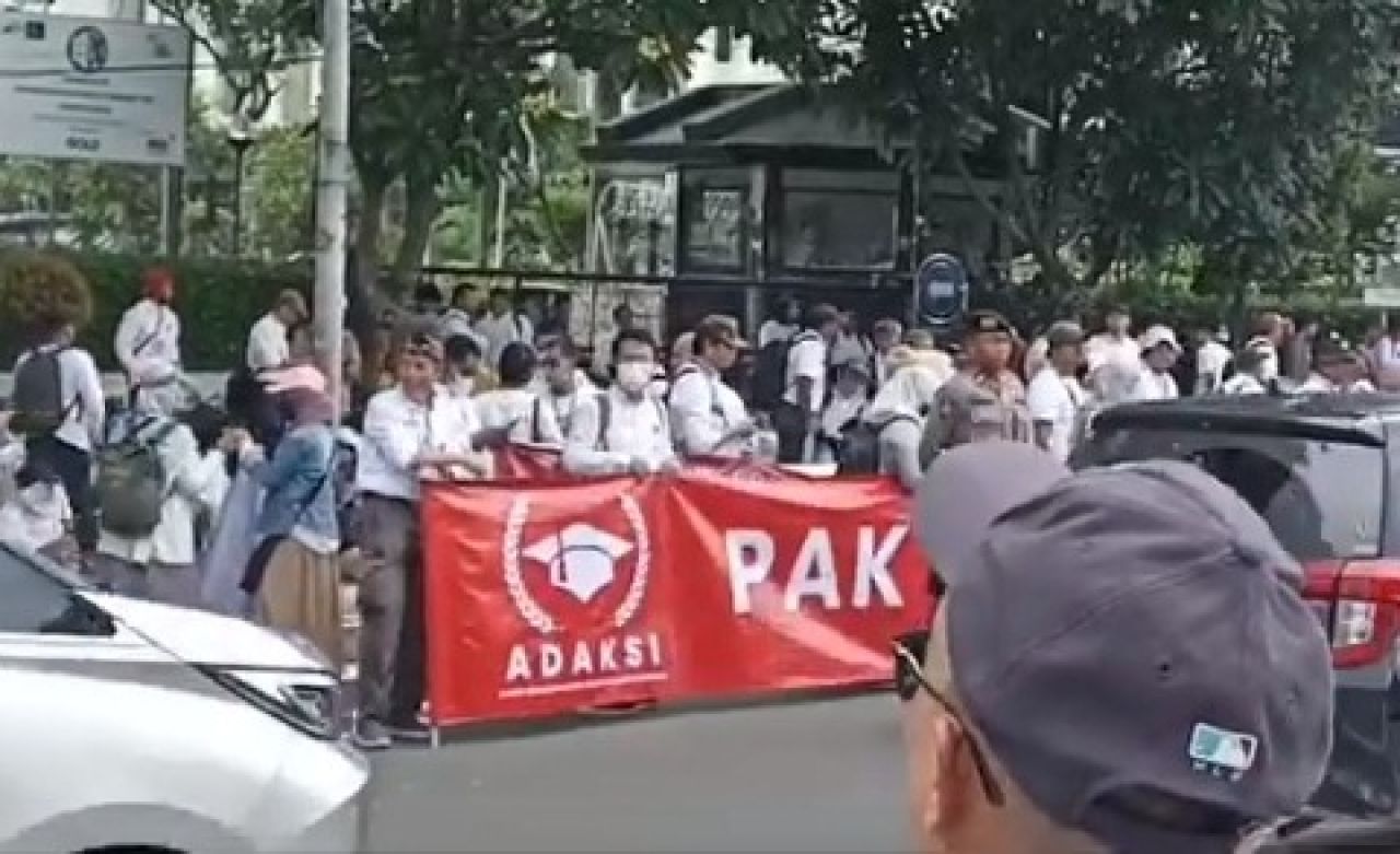Demo ASN Dosen di Jakarta