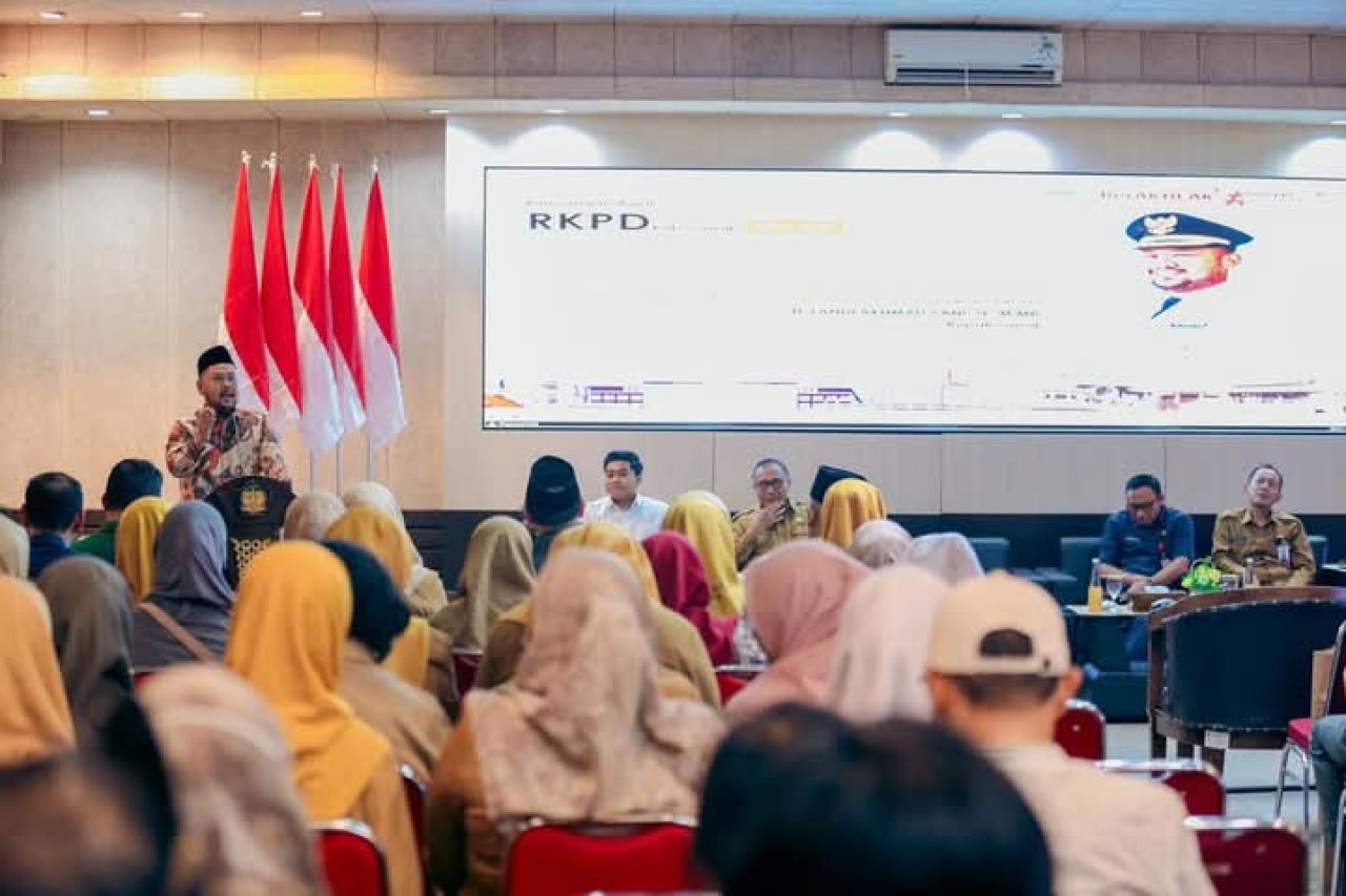 Rapat kerja Pemkab Gresik