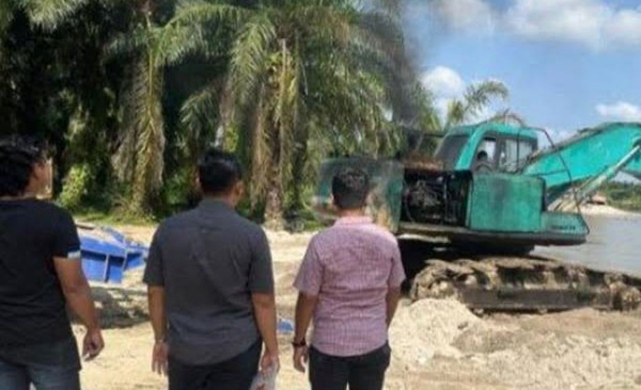 Tambang ilegal di Desa Sukaraja