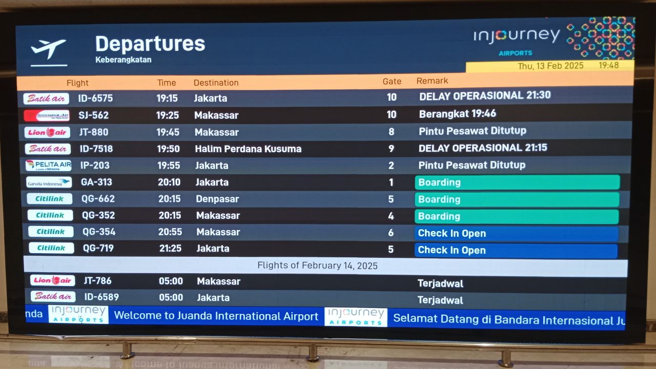 Jadwal penerbangan di Bandara Juanda