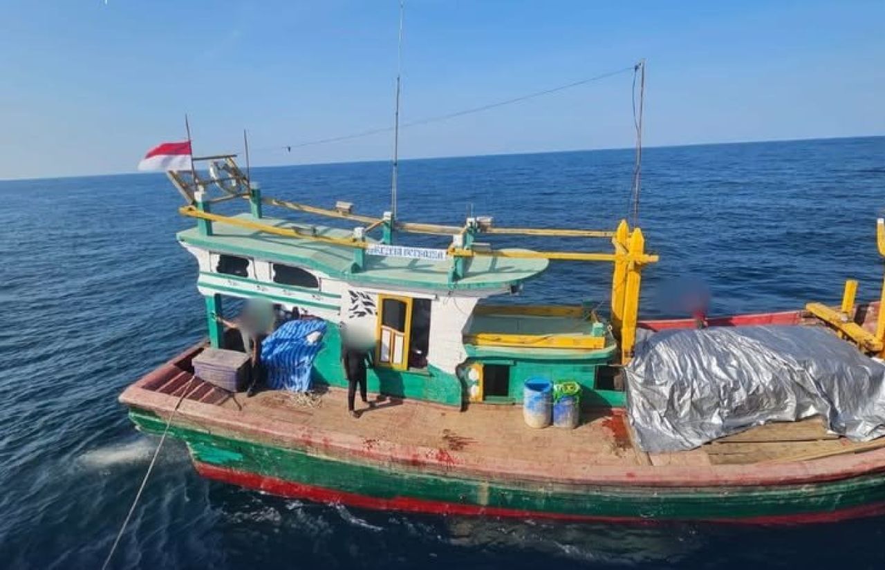 Penyelundupan 45 ton bawang merah dan 28 karung pakaian bekas