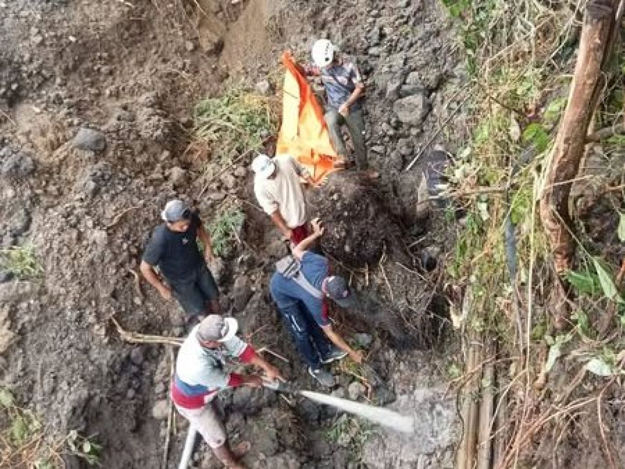 Tambang pasir ilegal yang longsor di di Desa Karangrejo