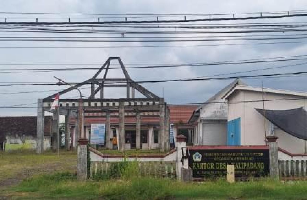 Kantor Desa Kalipadang, Kec. Benjeng, Kab. Gresik