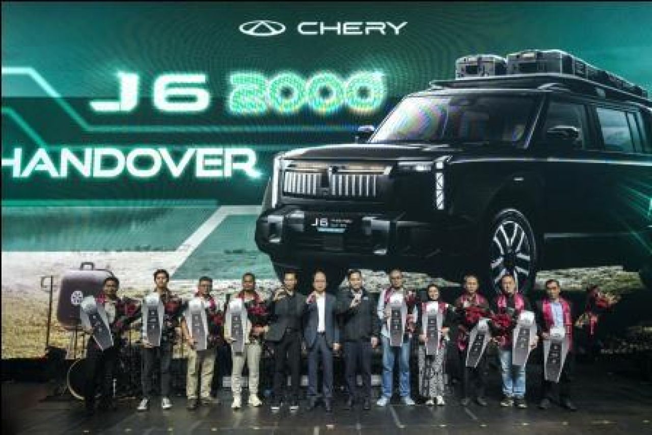 Handover 2.000 unit EV Chery J6