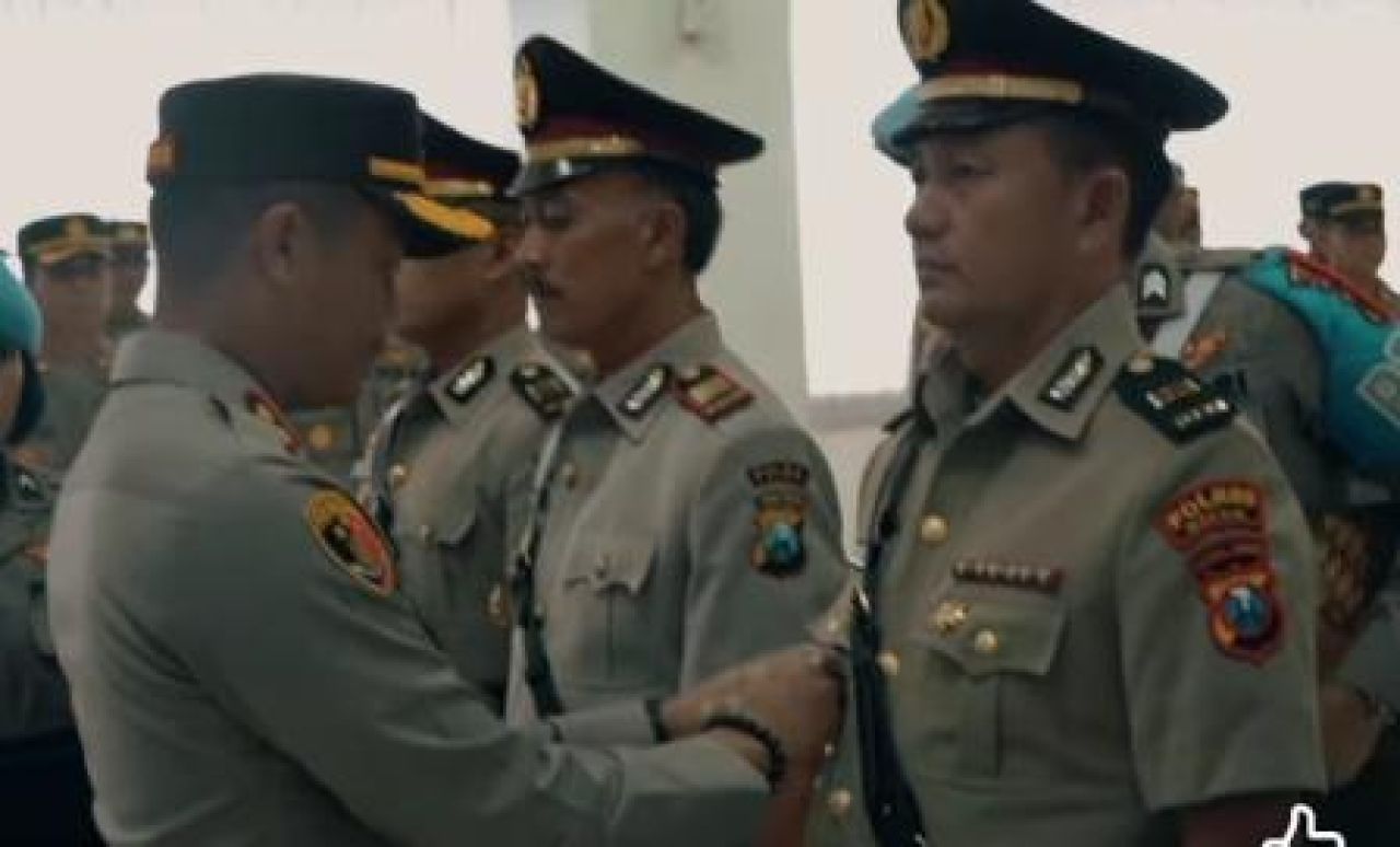 Sertijab Kapolsek Kedamean dan Kapolsek Dukun