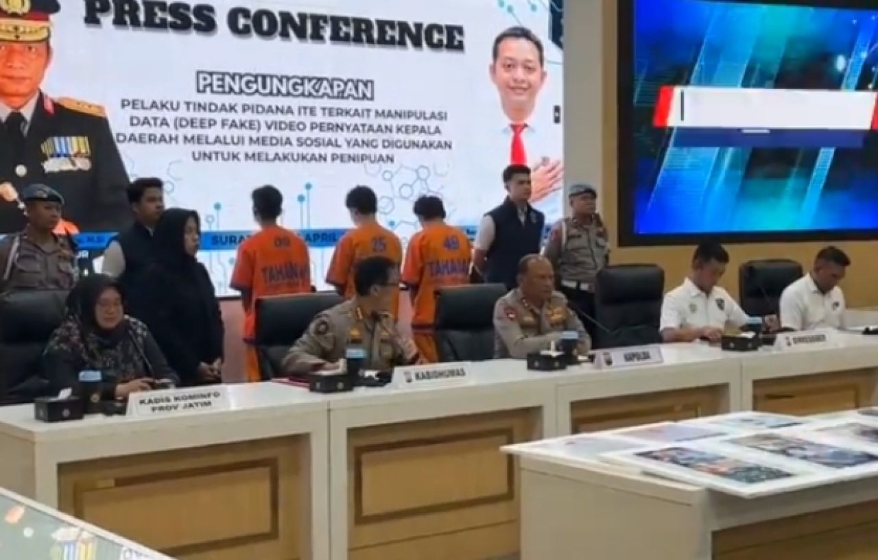 Konpers pengungkapan kasus konten hoax Gubernur Jatim