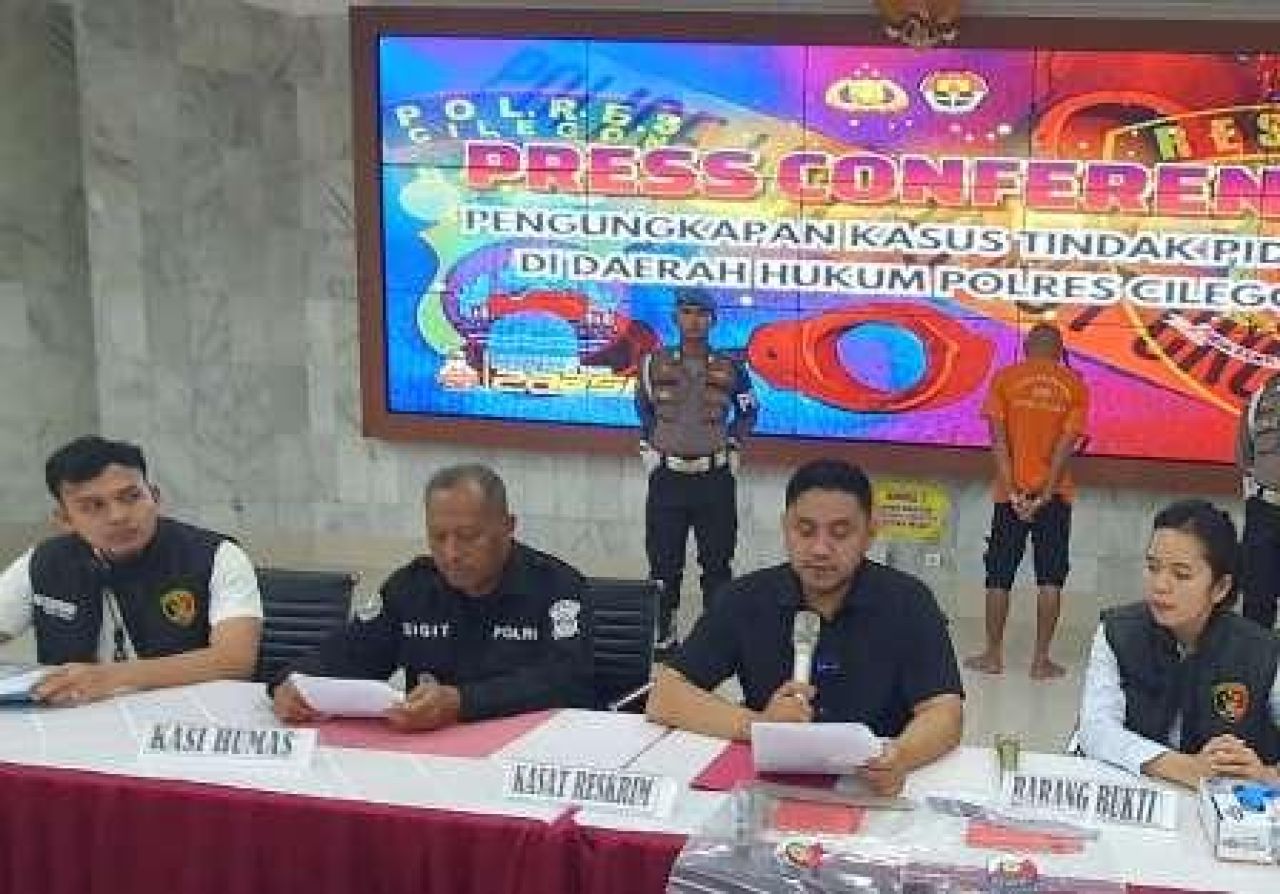 Kasatreskrim Polres Cilegon saat konpers