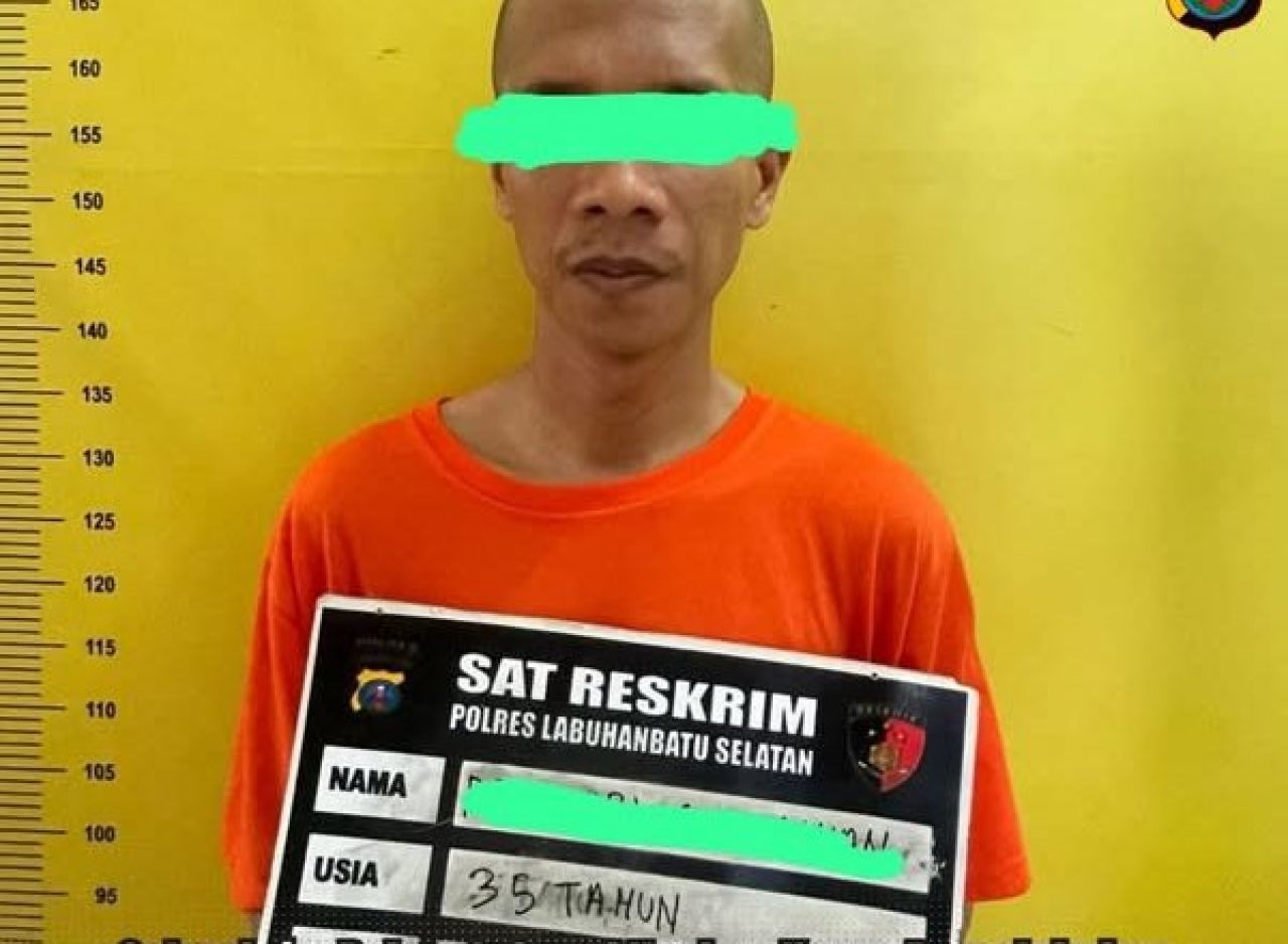 Tersangka berinisial AAS
