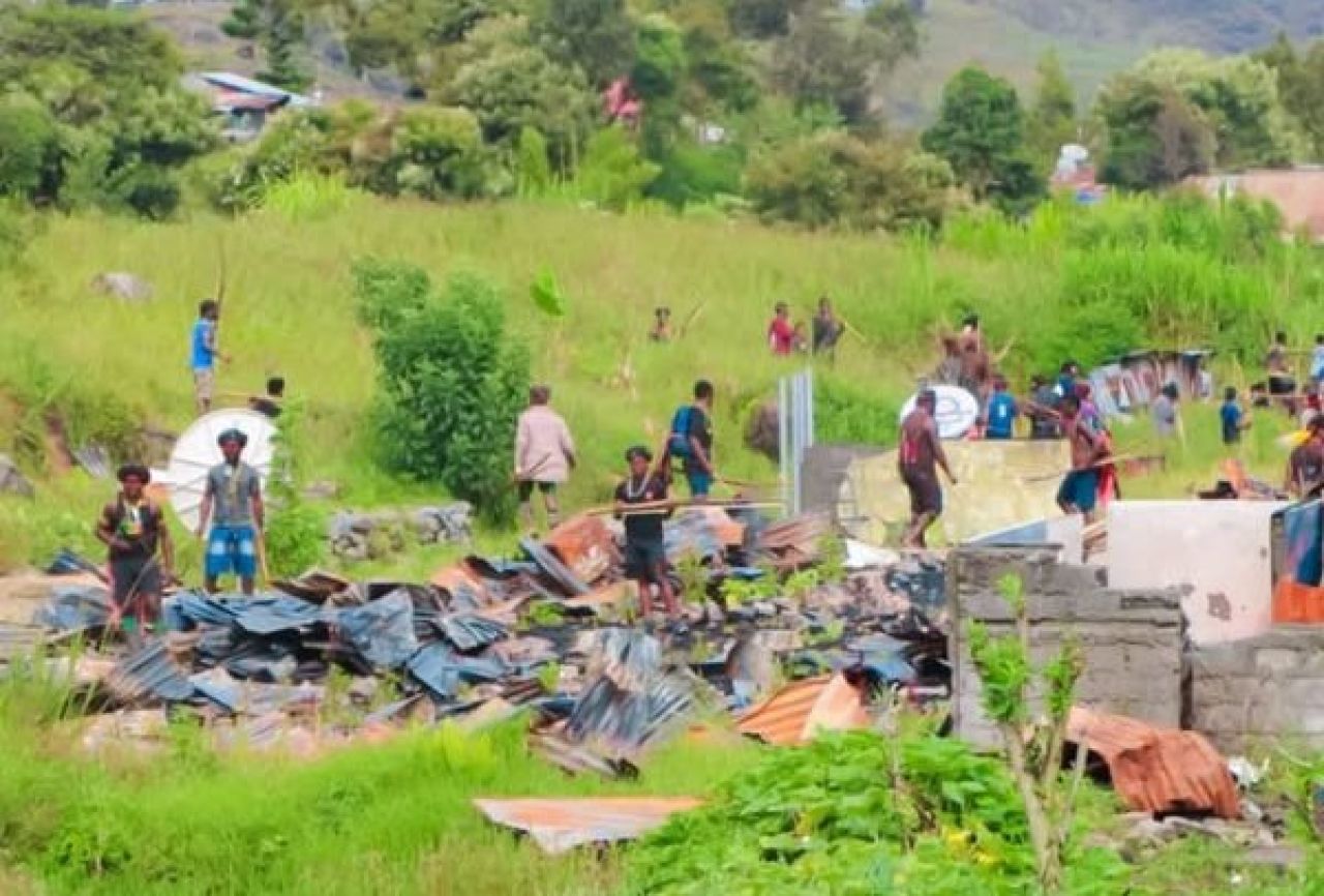 Bentrok Pilkada di Kabupaten Puncak Jaya