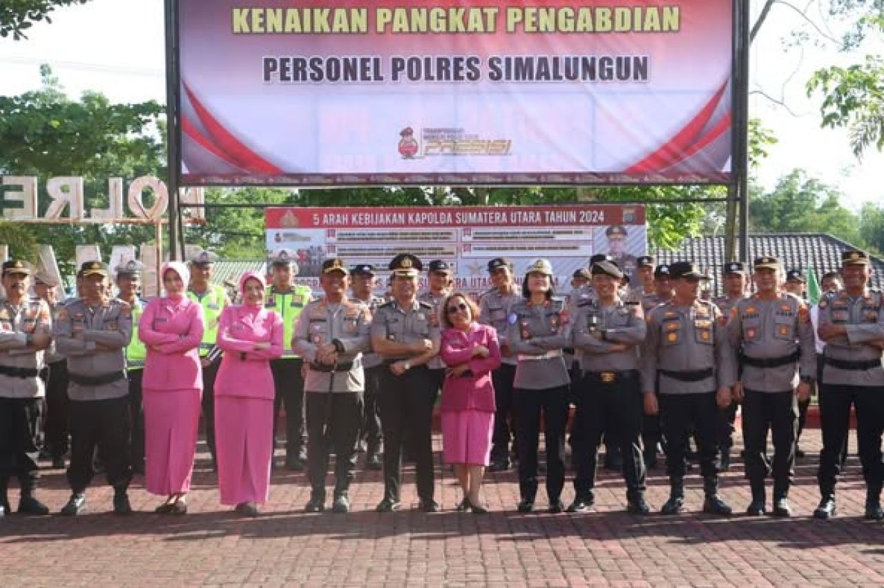 Upacara Kenaikan Pangkat Luar Biasa untuk personel Polres Simalungun