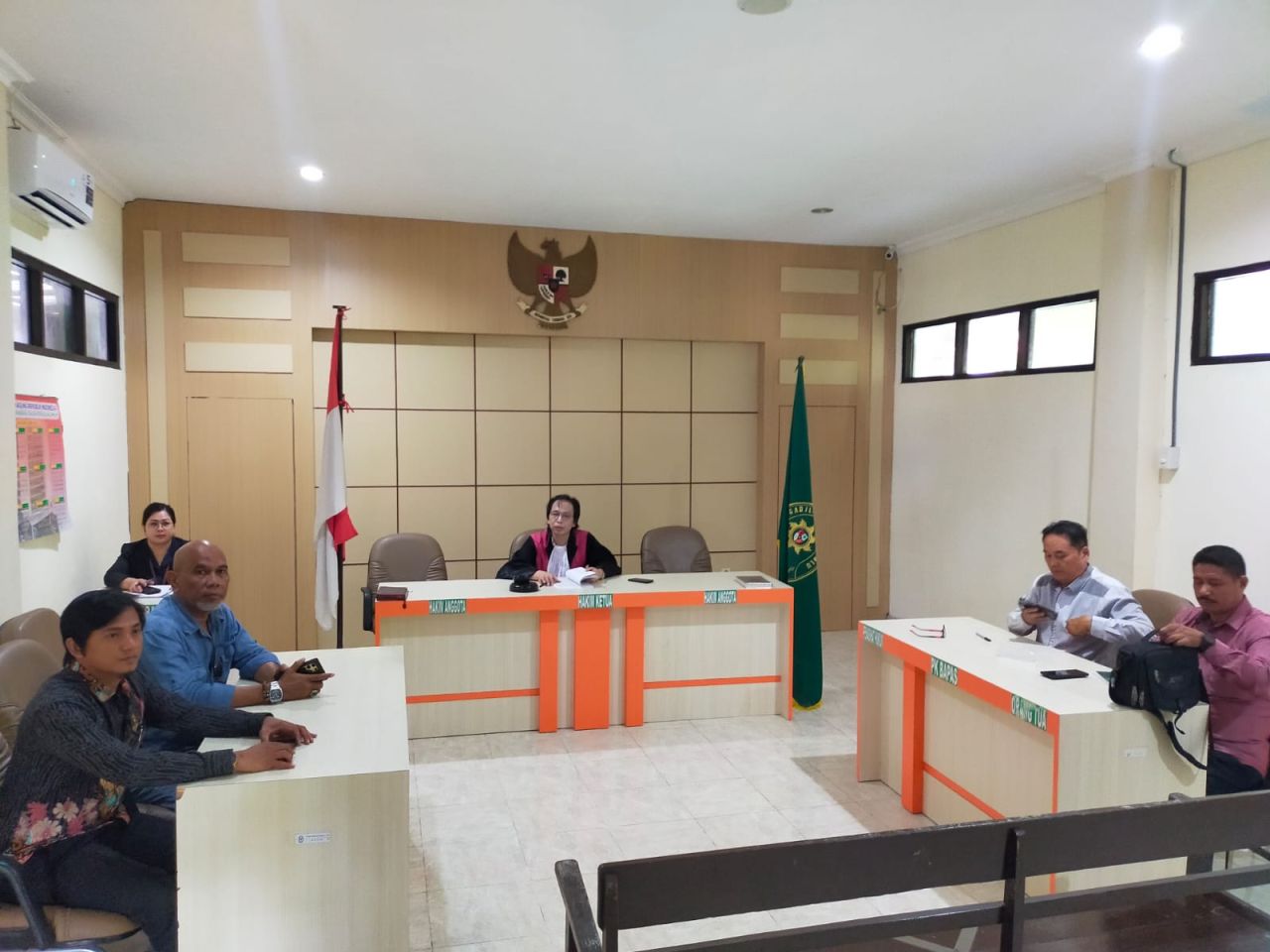Sidang putusan praperadilan Hendly Mangkali