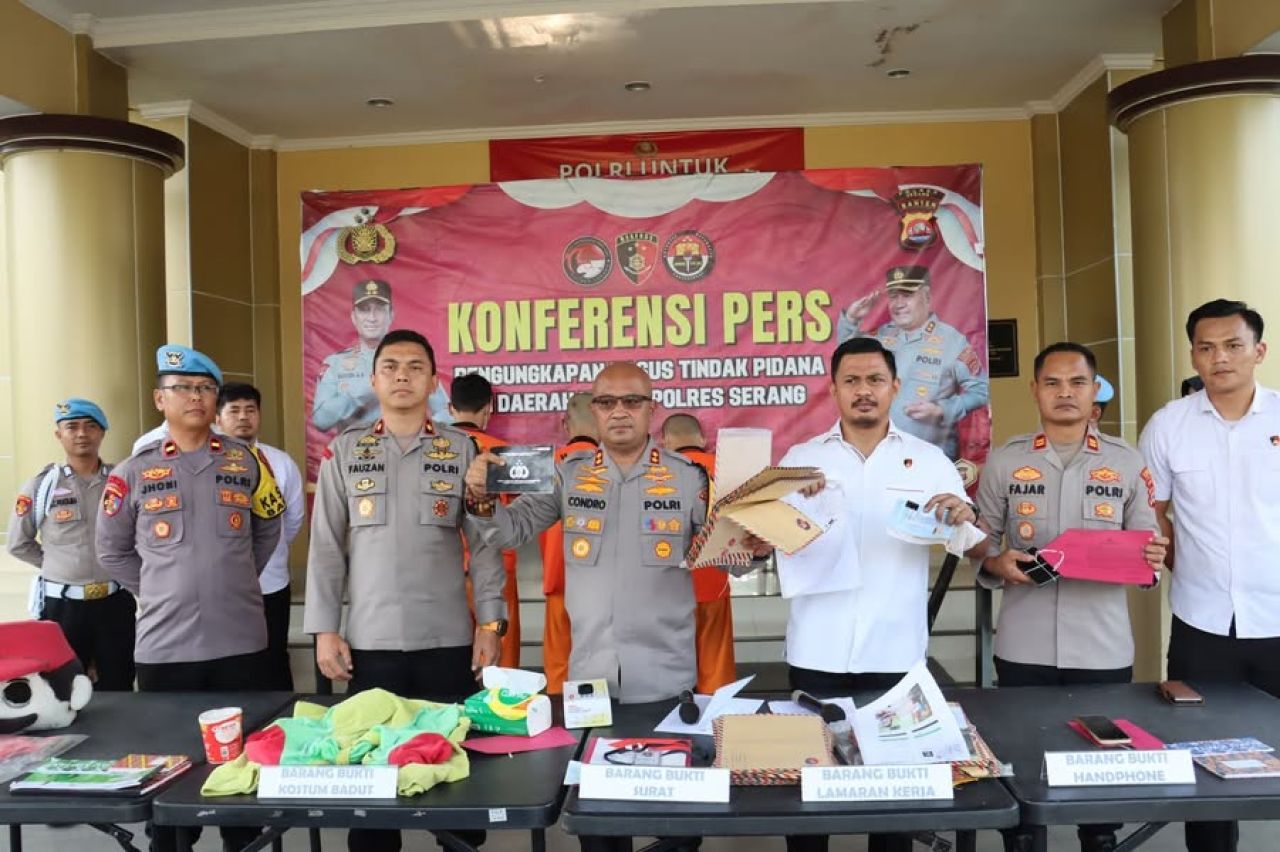 Kapolres Serang dan jajaran saat konpers