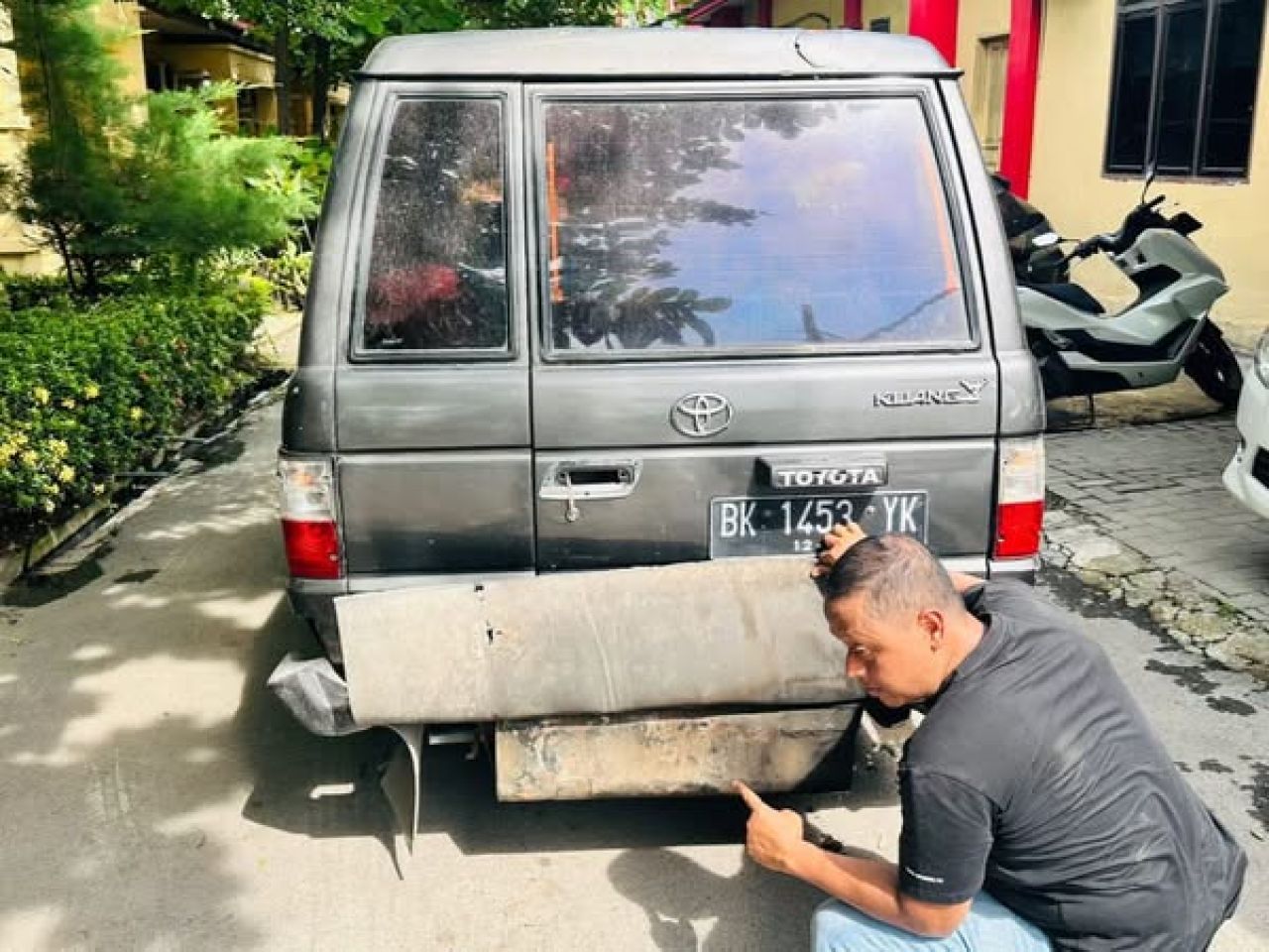 Mobil yang dimodifikasi untuk BBM ilegal