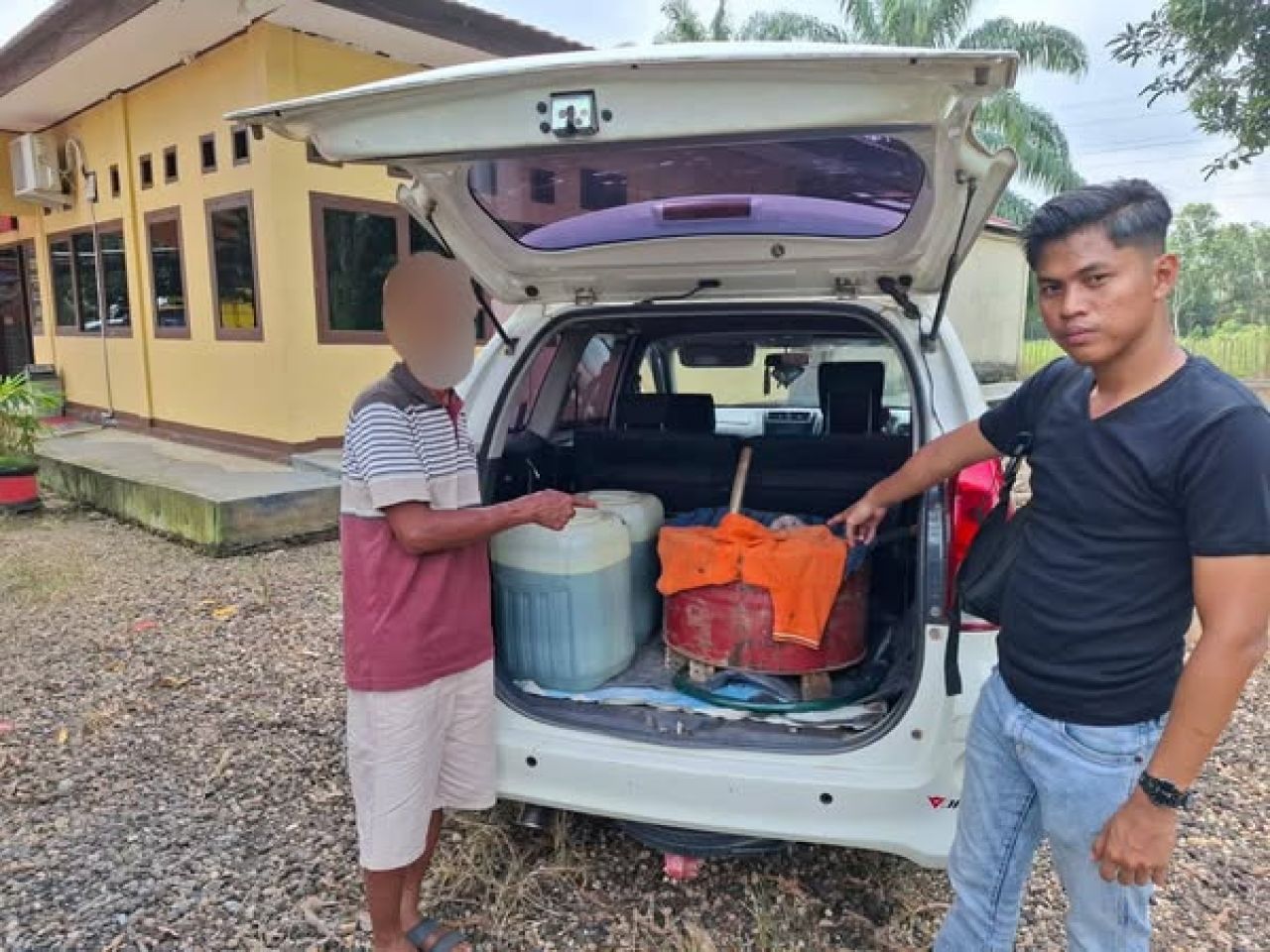 Barang bukti BBM subsidi yang diamankan Polres Tebo